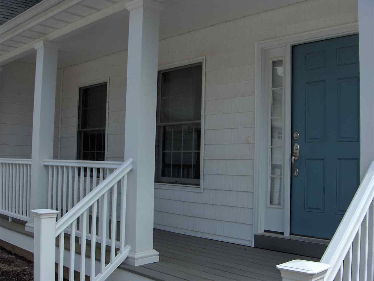 resized-2349823-Southold Glenn Rd Front Porch.JPG